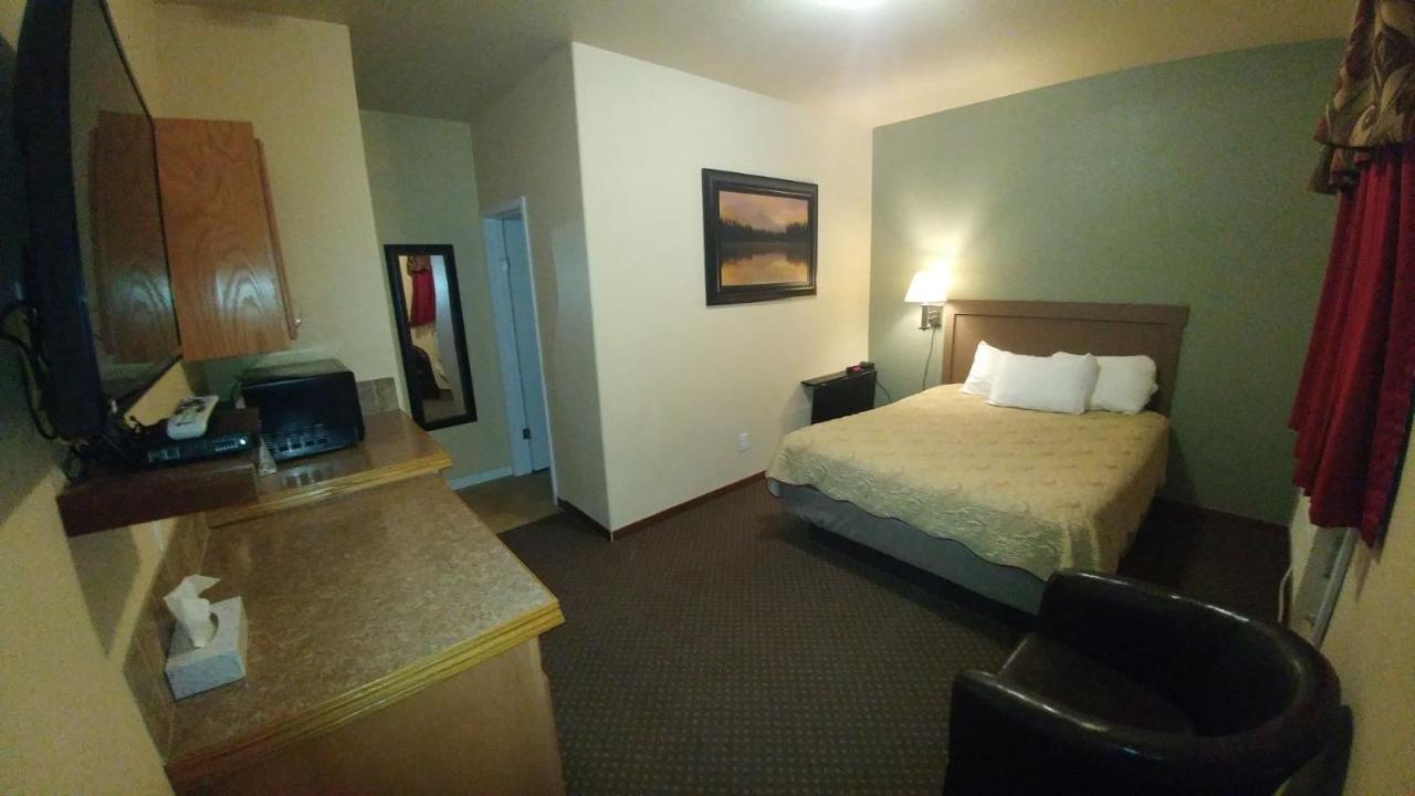 Sagebrush Inn & Suites Broadus Buitenkant foto